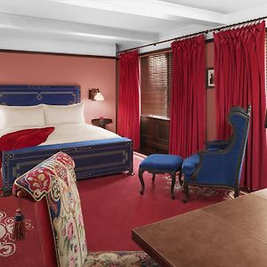 Luxury King Suite