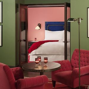 Premier King Suite